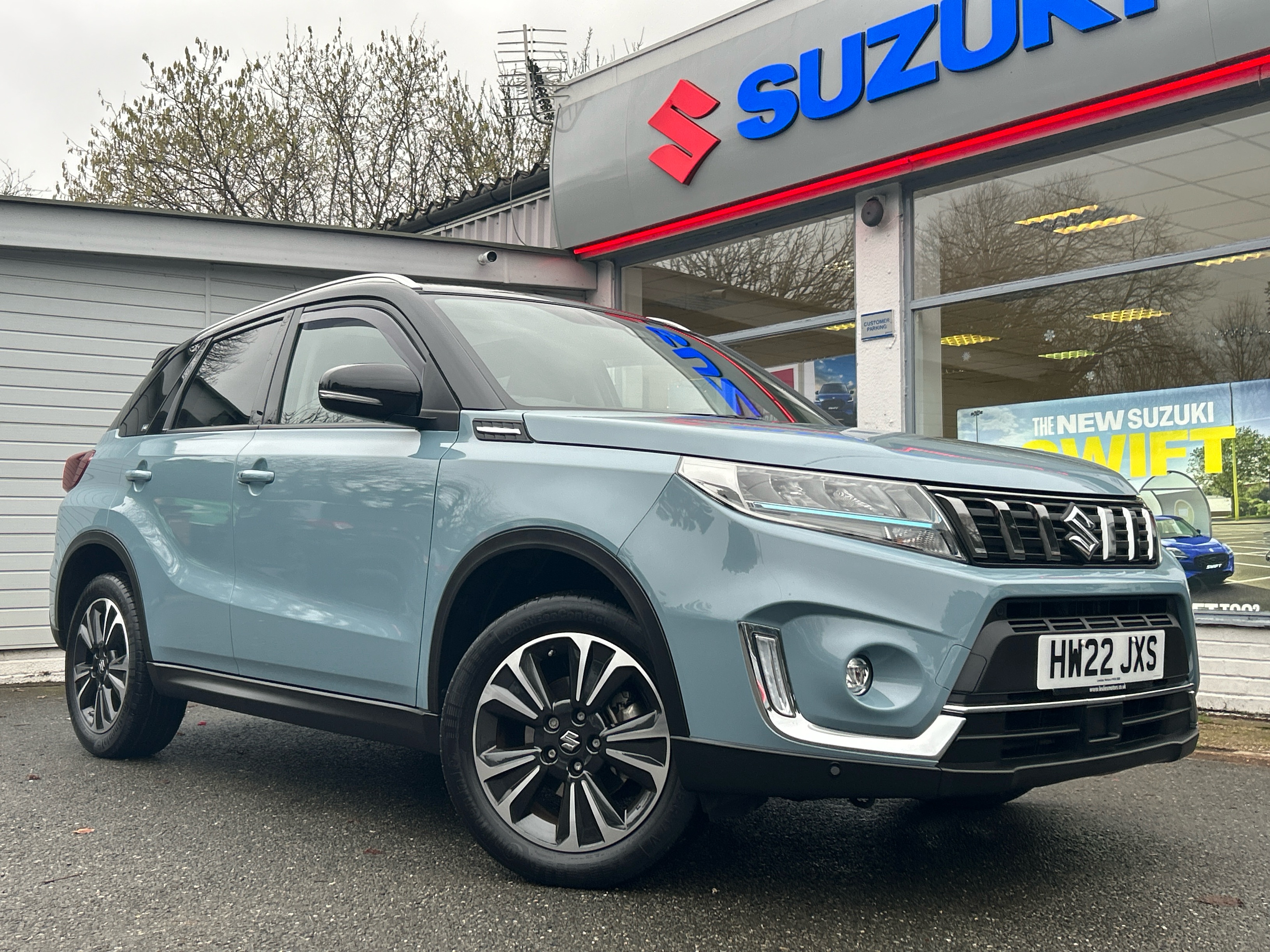 Main listing image - Suzuki Vitara