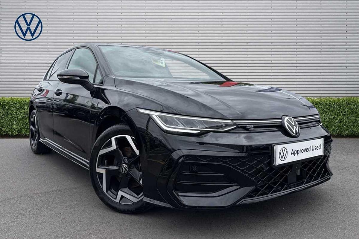 Main listing image - Volkswagen Golf