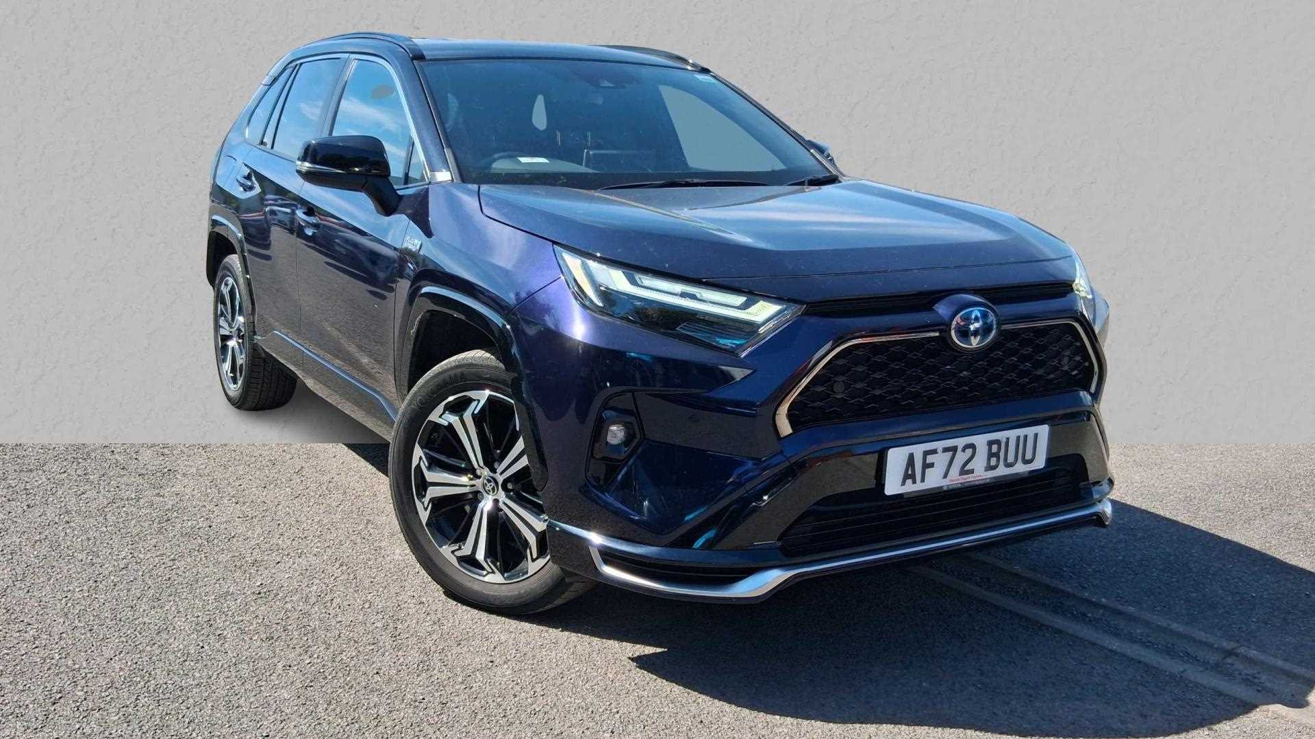 Main listing image - Toyota RAV4