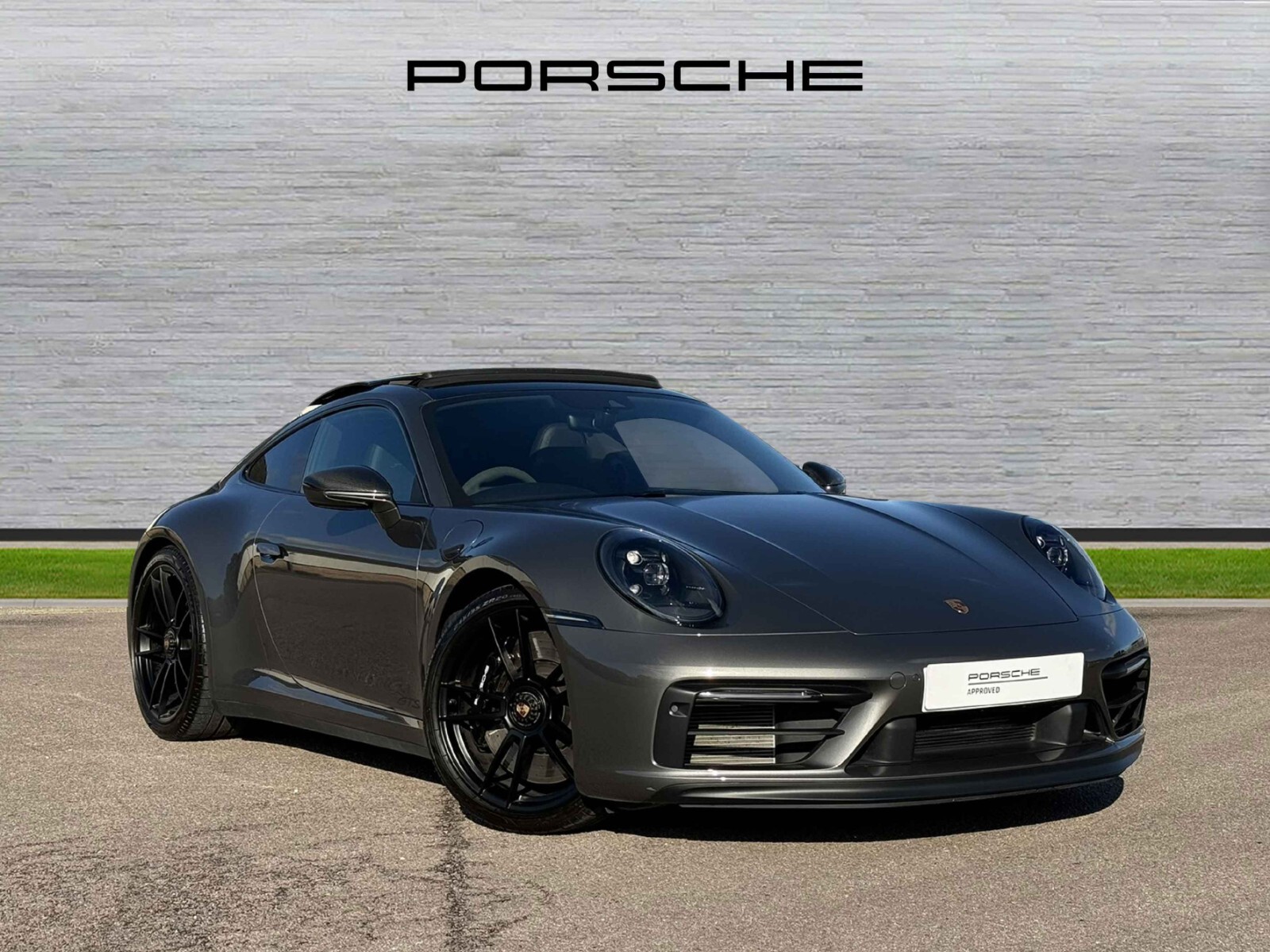 Main listing image - Porsche 911