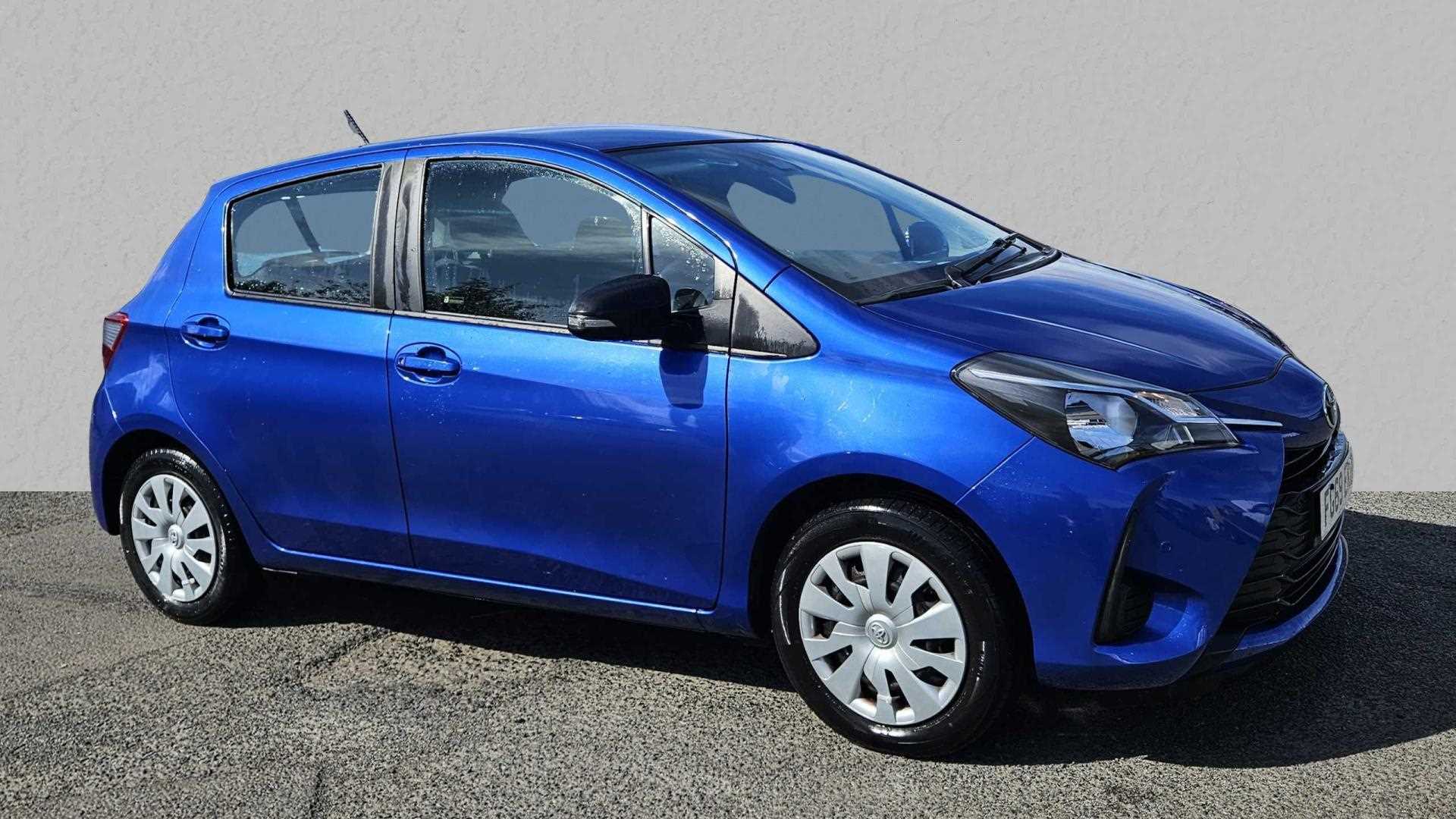 Main listing image - Toyota Yaris