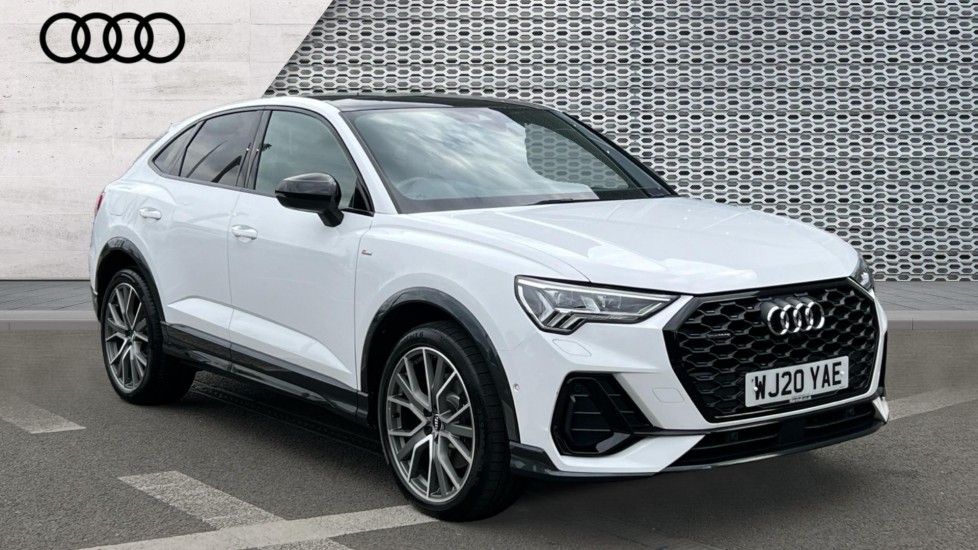 Main listing image - Audi Q3