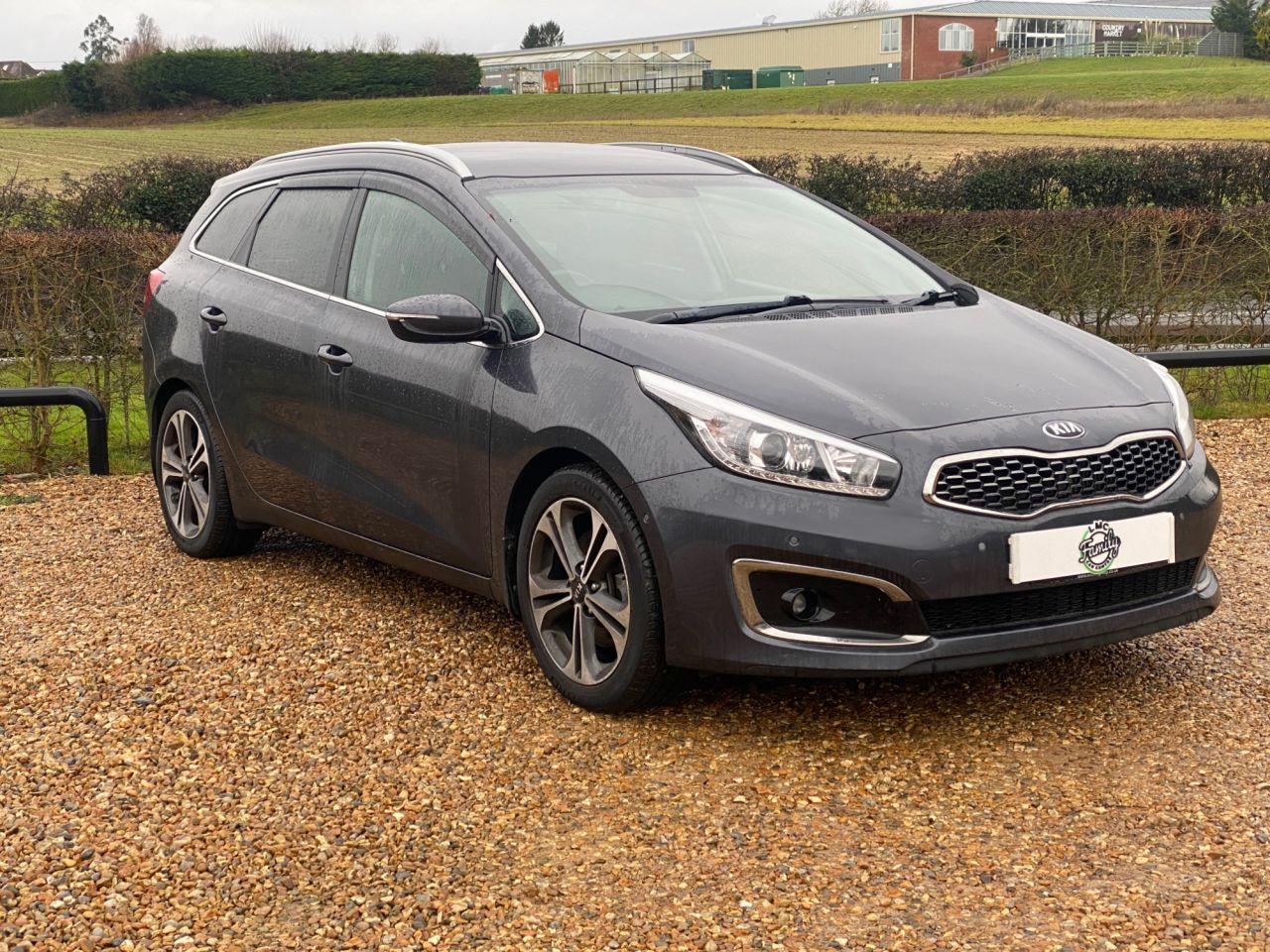 Main listing image - Kia Ceed SW