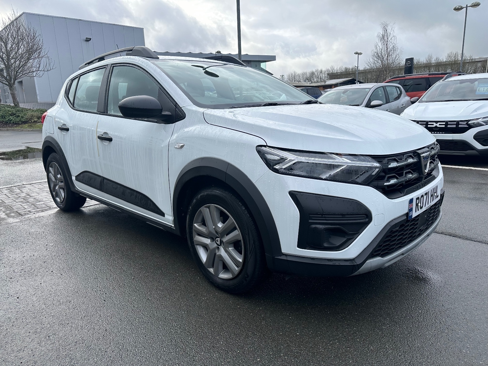 Main listing image - Dacia Sandero Stepway