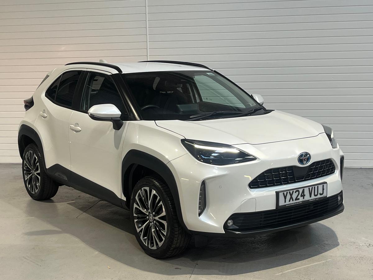 Main listing image - Toyota Yaris Cross