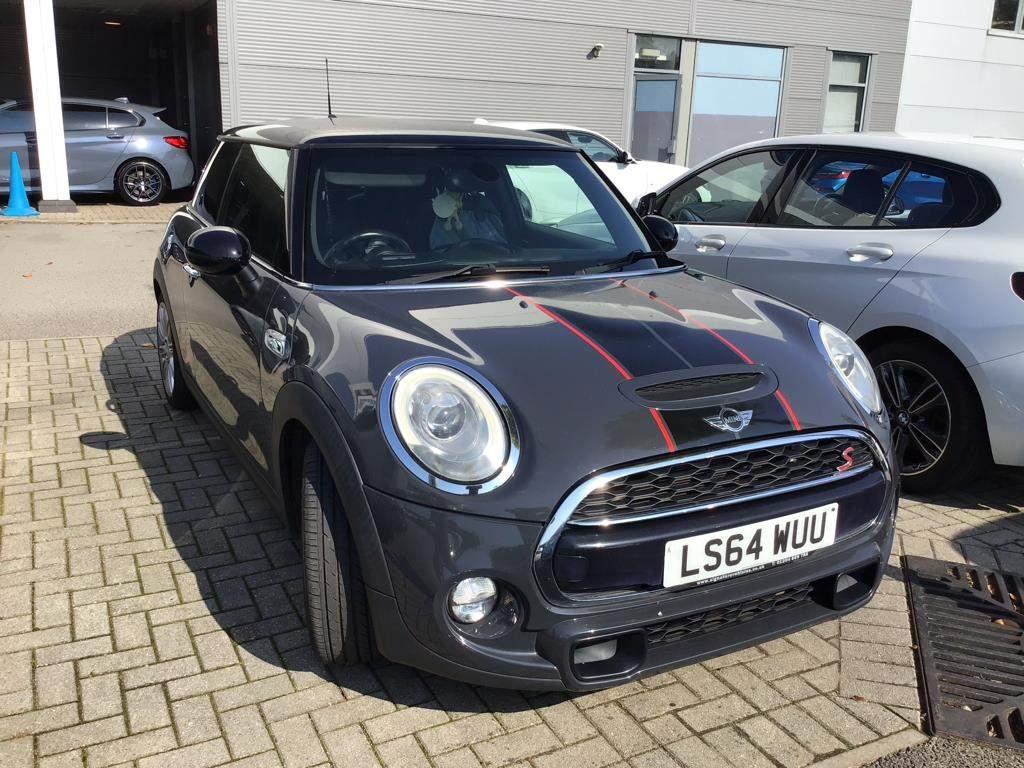 Main listing image - MINI Hatchback