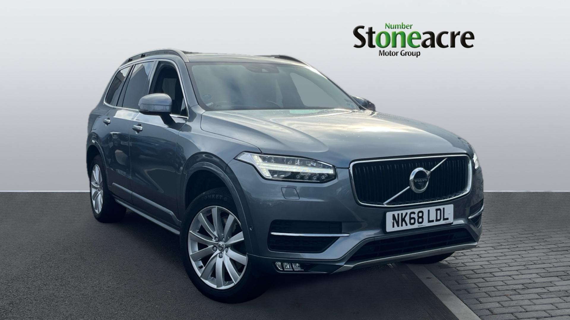 Main listing image - Volvo XC90