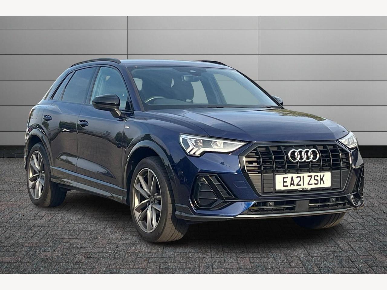 Main listing image - Audi Q3
