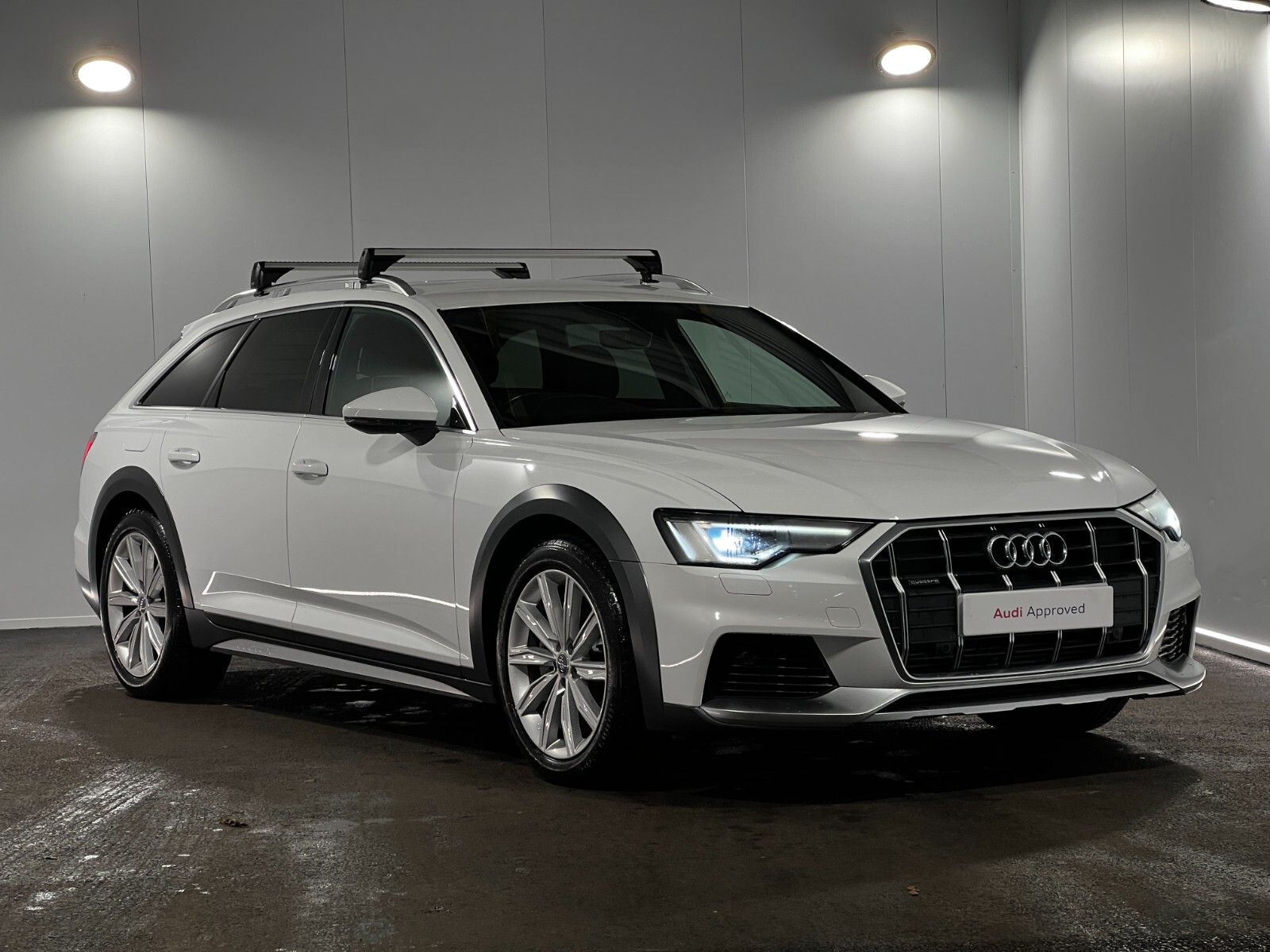 Main listing image - Audi A6 Allroad