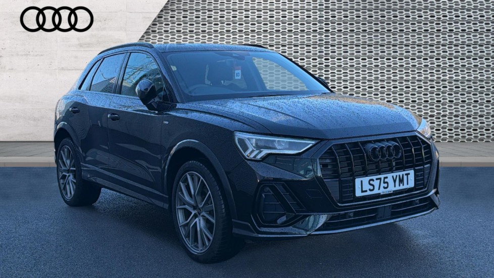 Main listing image - Audi Q3