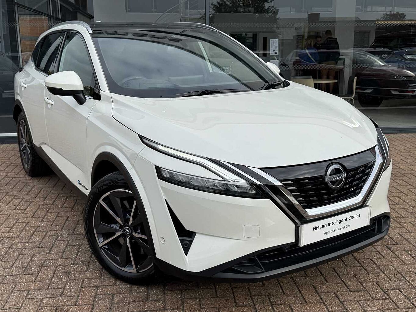 Main listing image - Nissan Qashqai