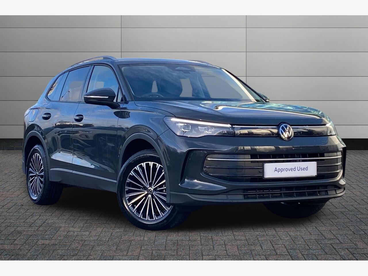 Main listing image - Volkswagen Tiguan