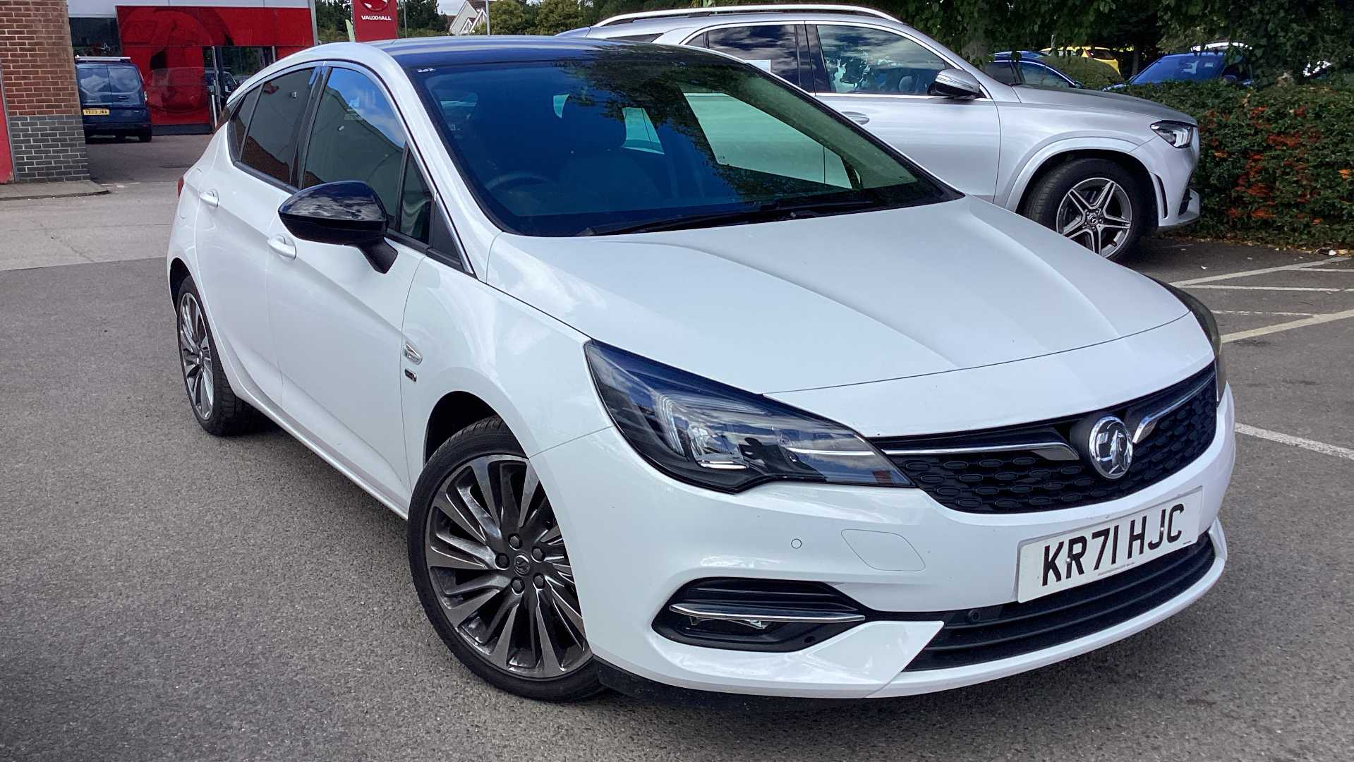 Main listing image - Vauxhall Astra