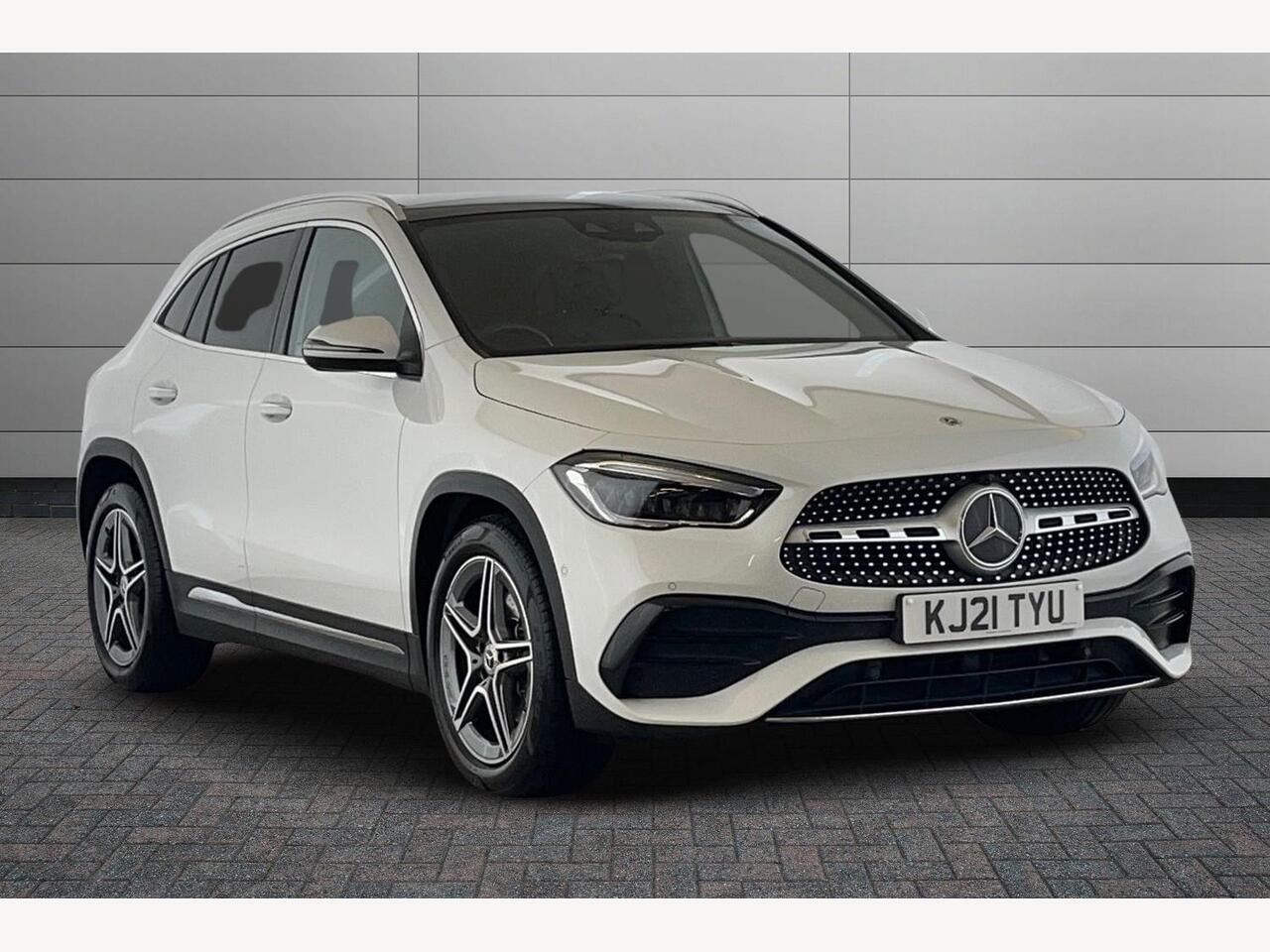 Main listing image - Mercedes-Benz GLA