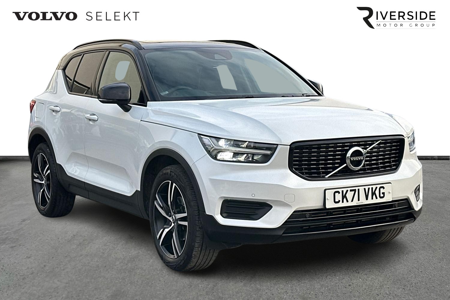 Main listing image - Volvo XC40