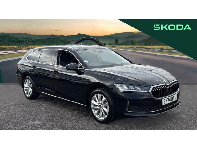 Main listing image - Skoda Superb Estate