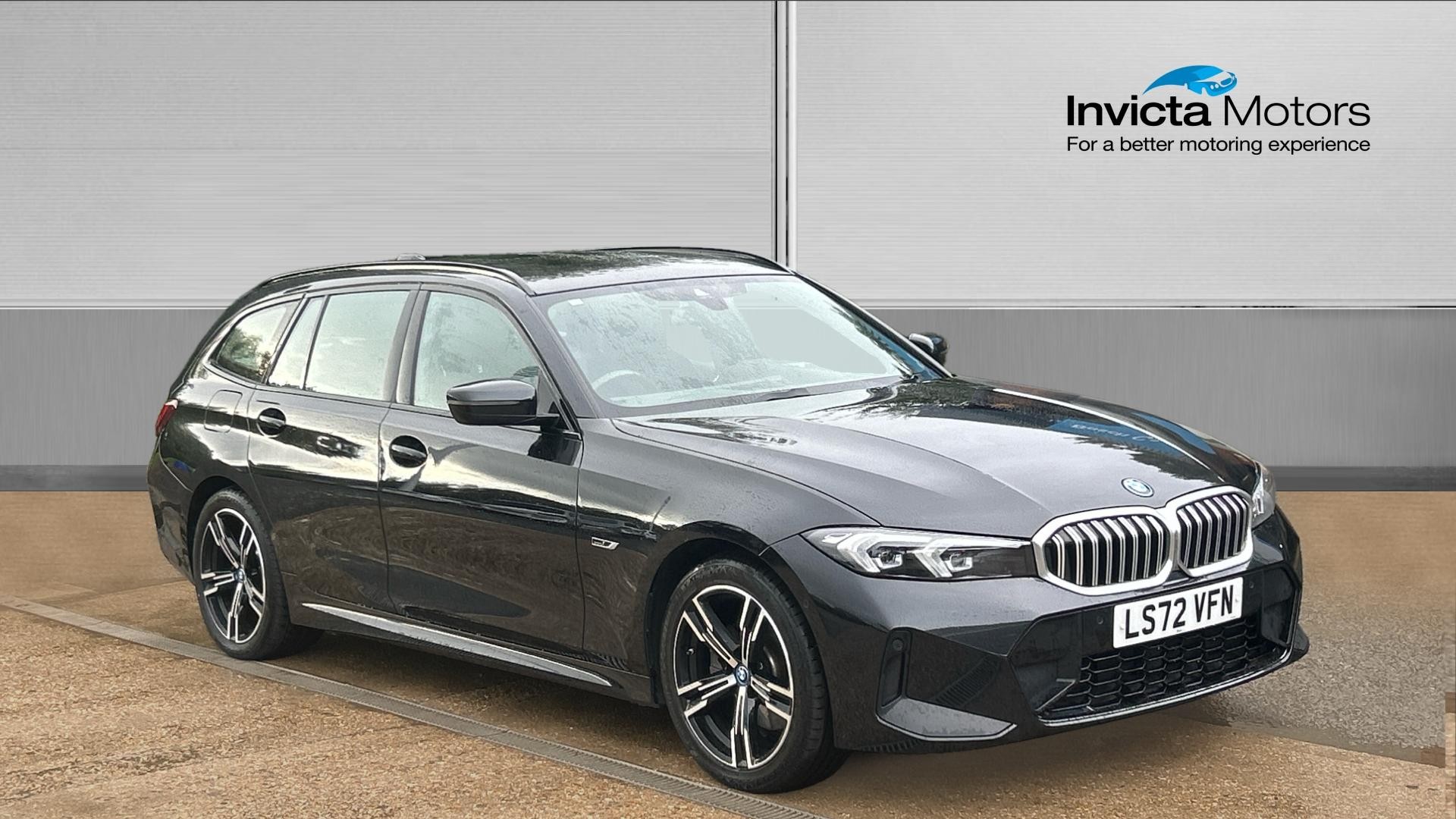 Main listing image - BMW 3 Series Touring