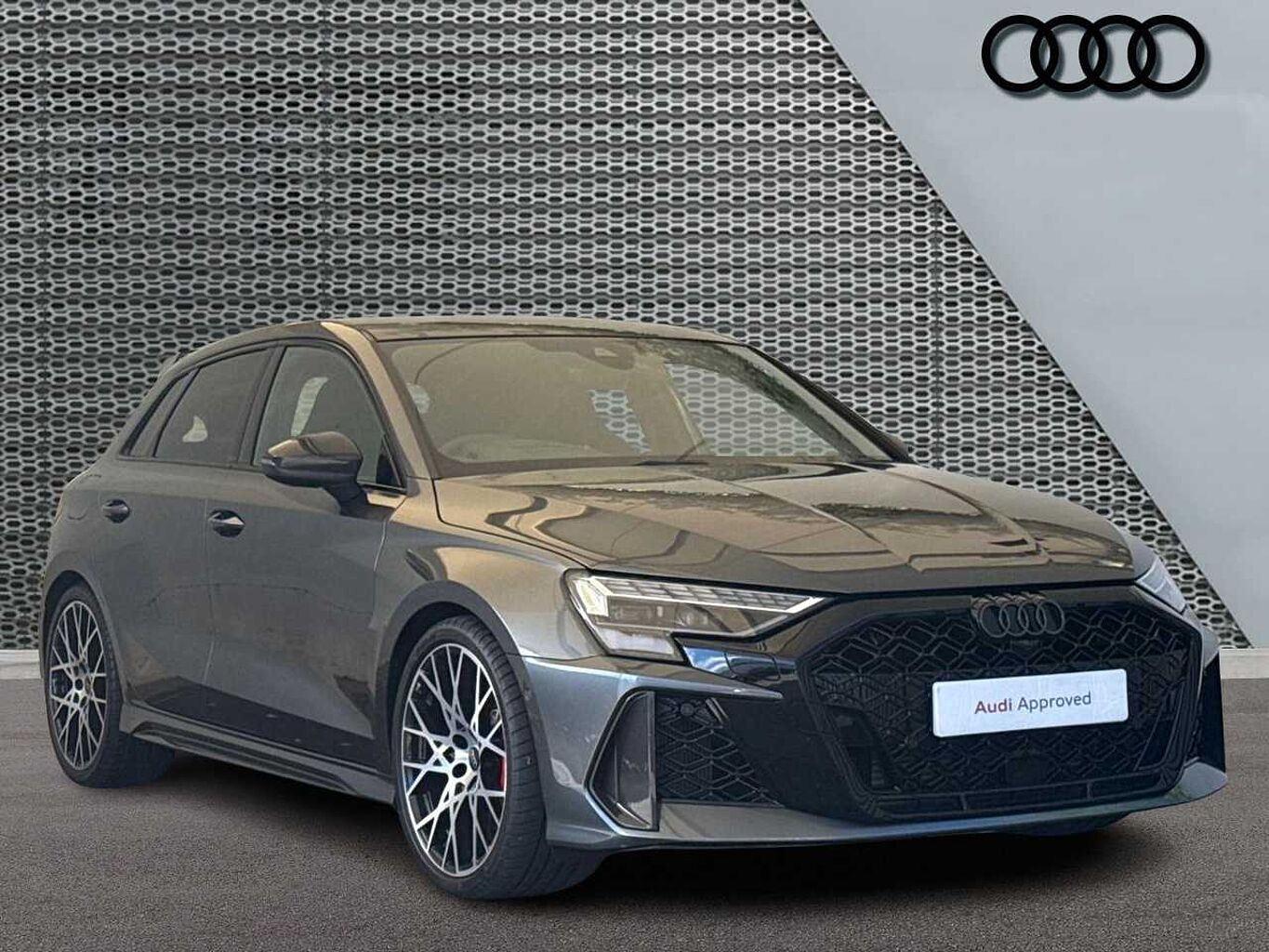 Main listing image - Audi RS3