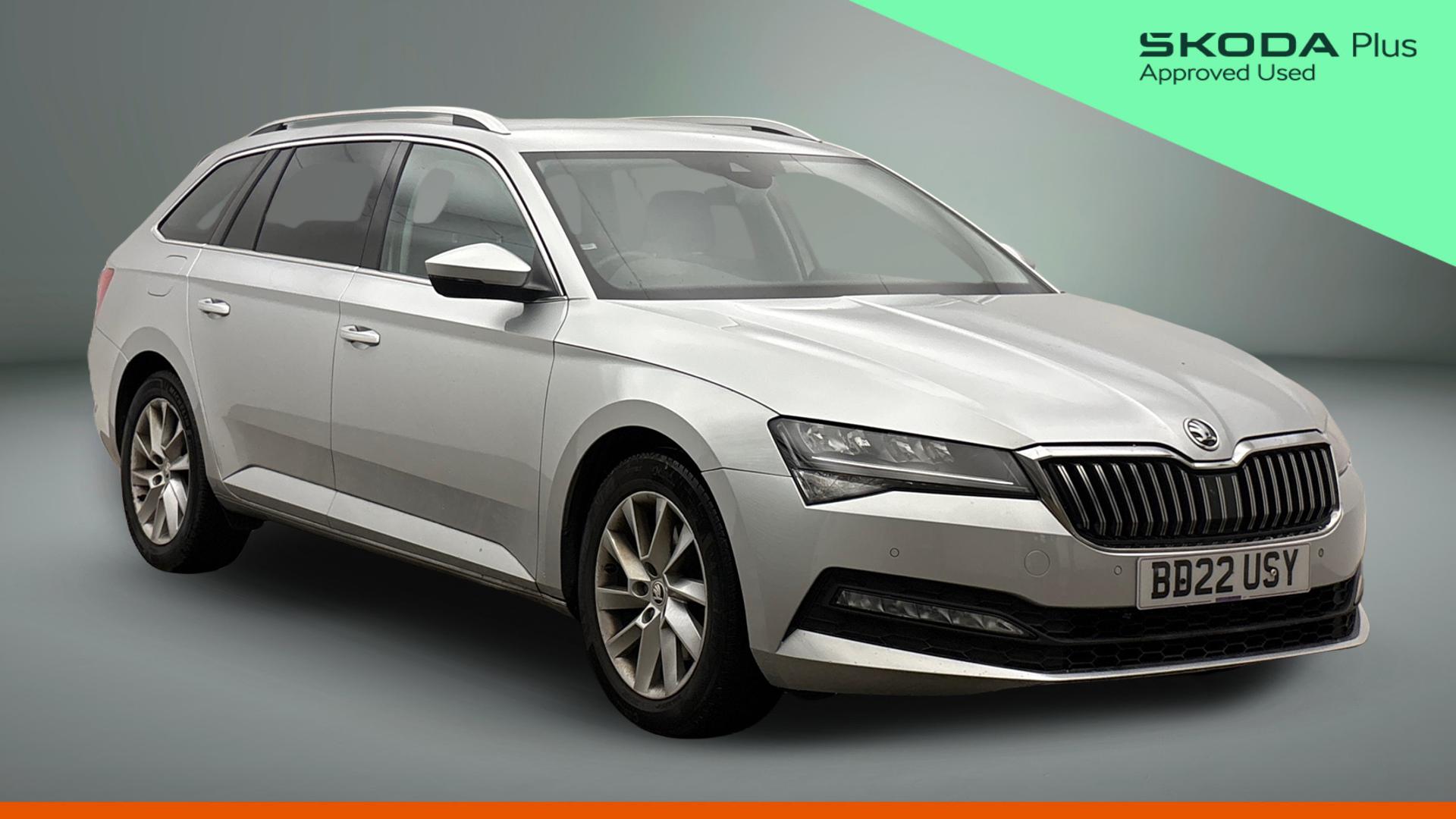 Main listing image - Skoda Superb