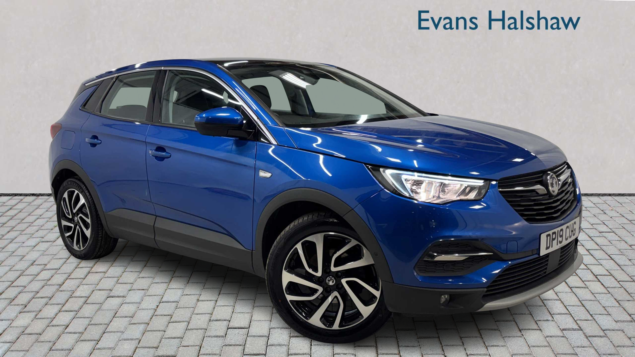 Main listing image - Vauxhall Grandland X