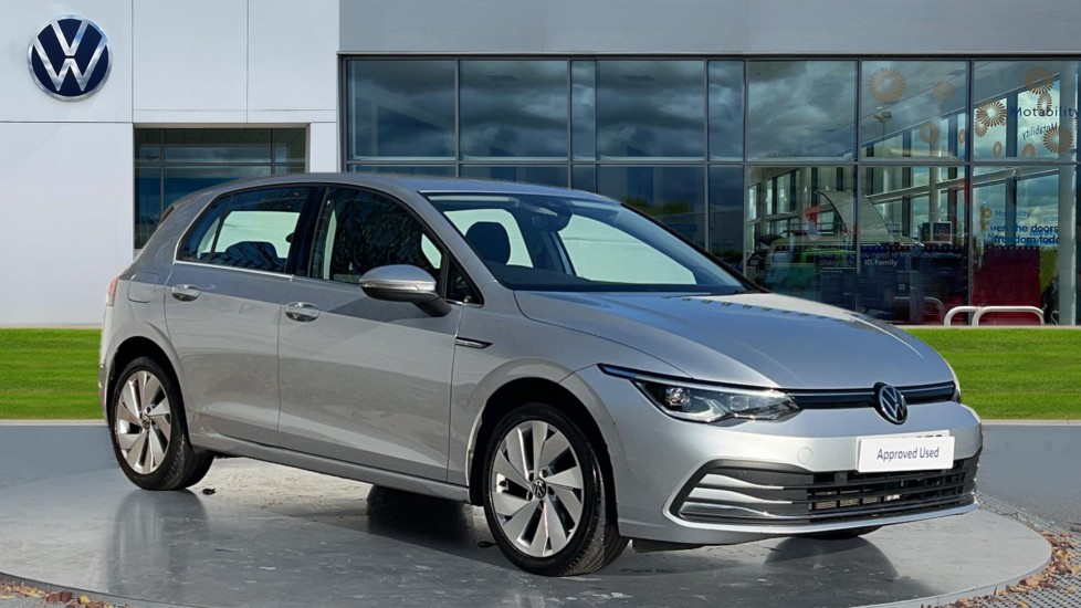 Main listing image - Volkswagen Golf