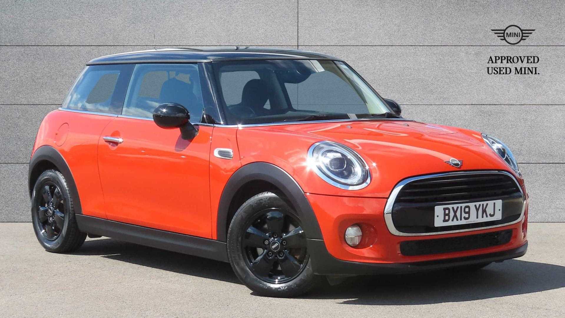 Main listing image - MINI Hatchback