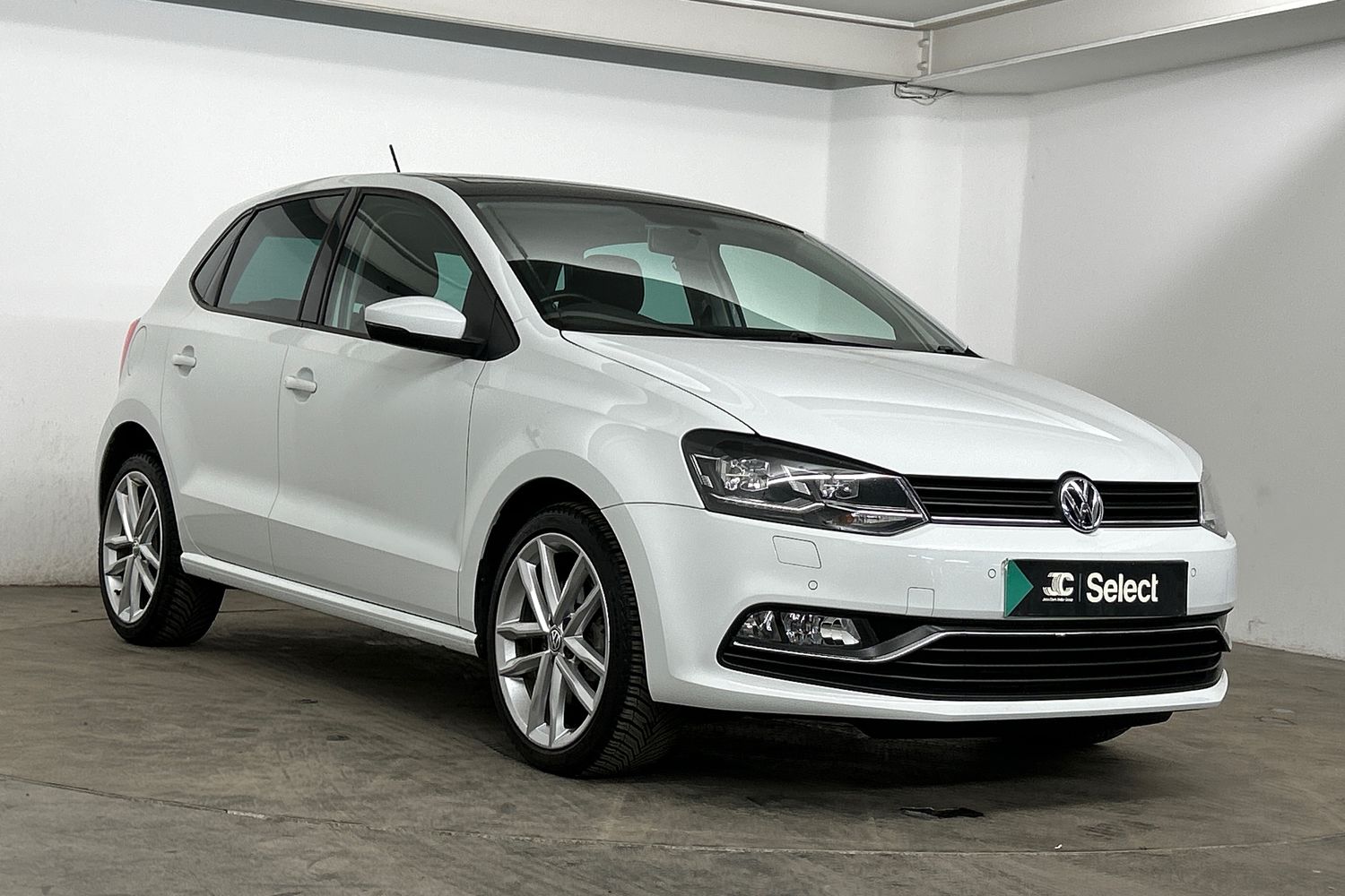 Main listing image - Volkswagen Polo