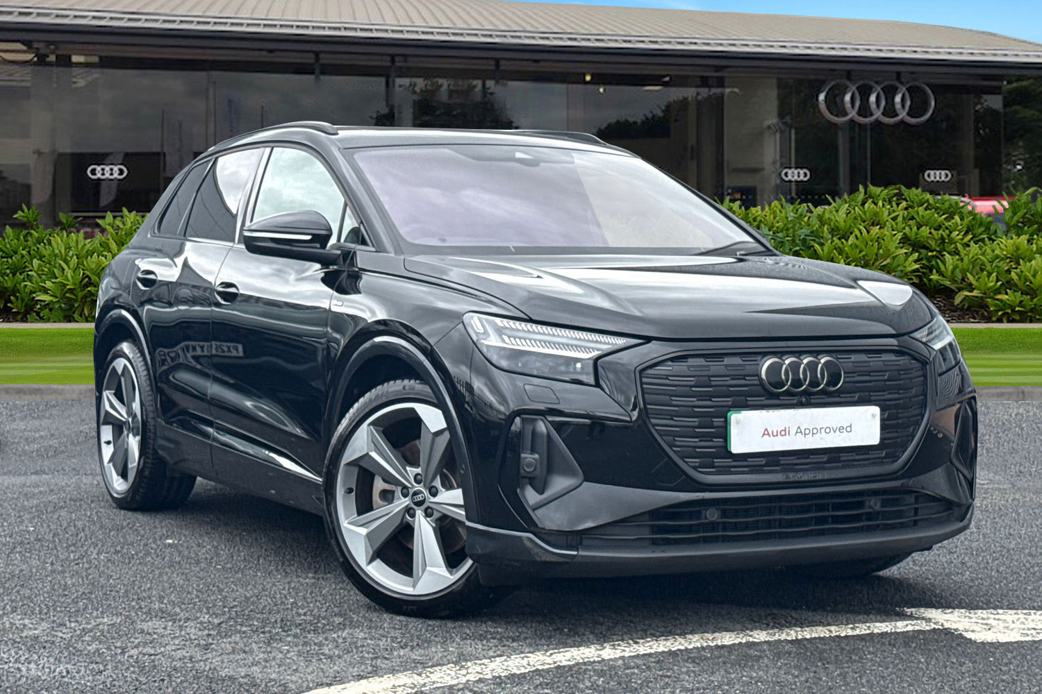 Main listing image - Audi Q4