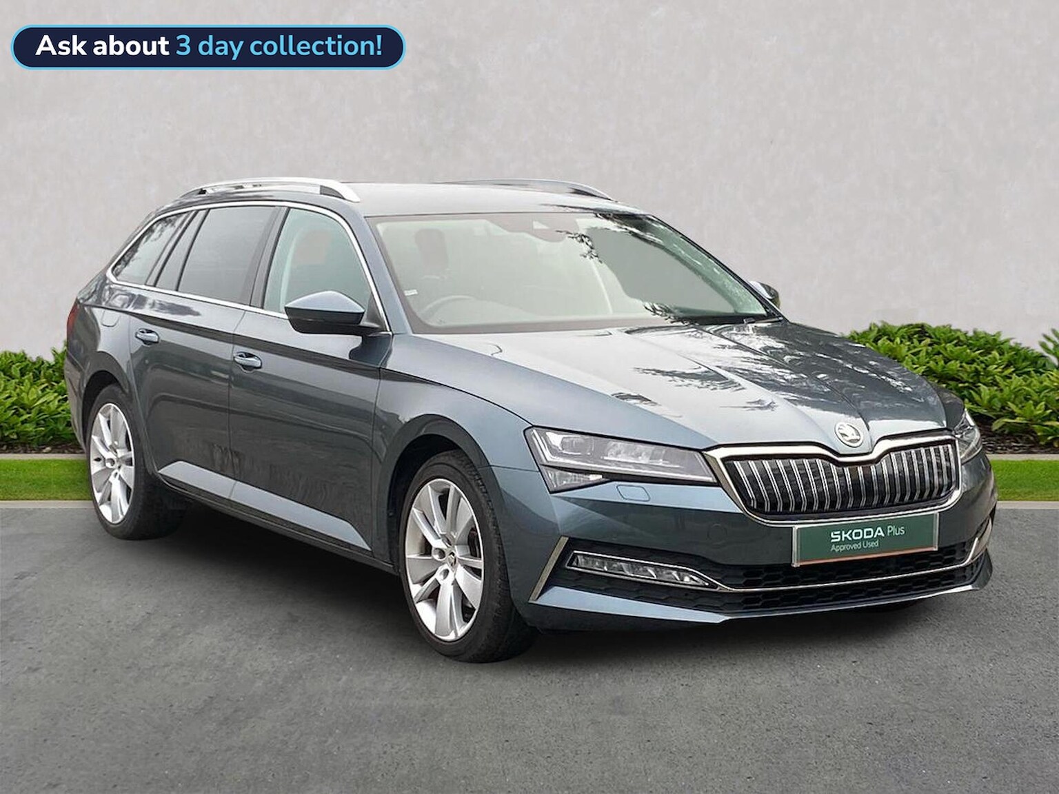 Main listing image - Skoda Superb Estate