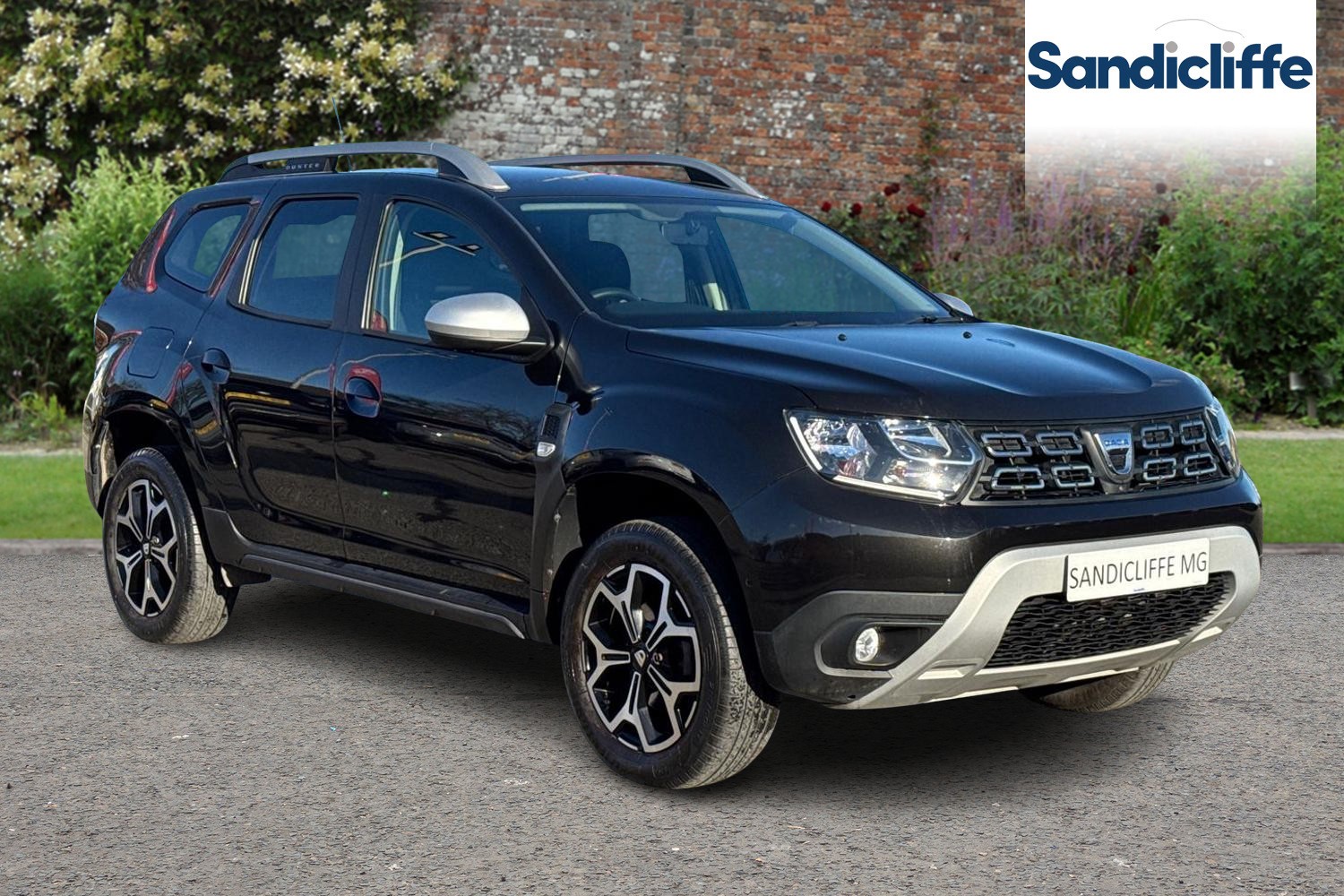 Main listing image - Dacia Duster