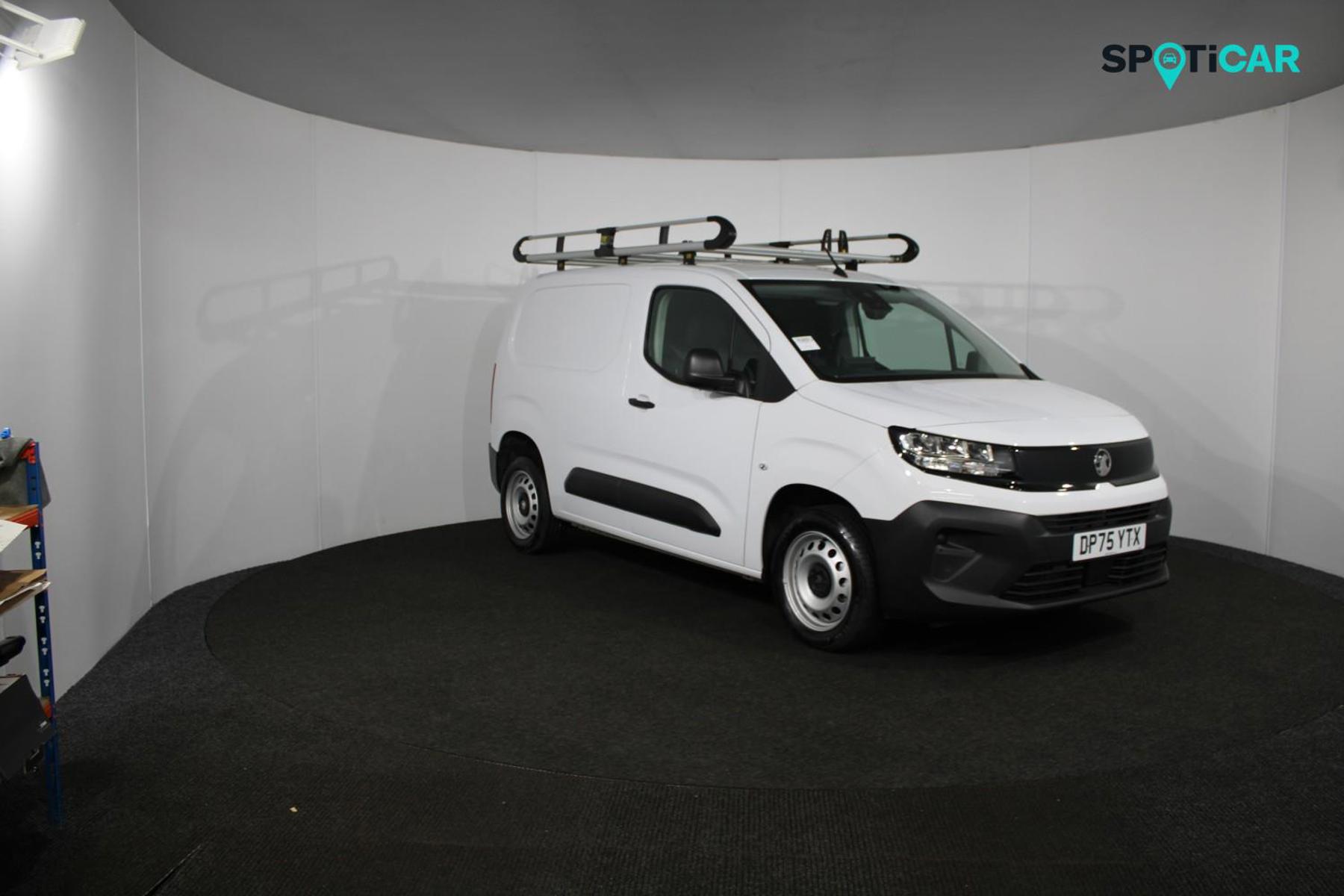 Main listing image - Vauxhall Combo Cargo