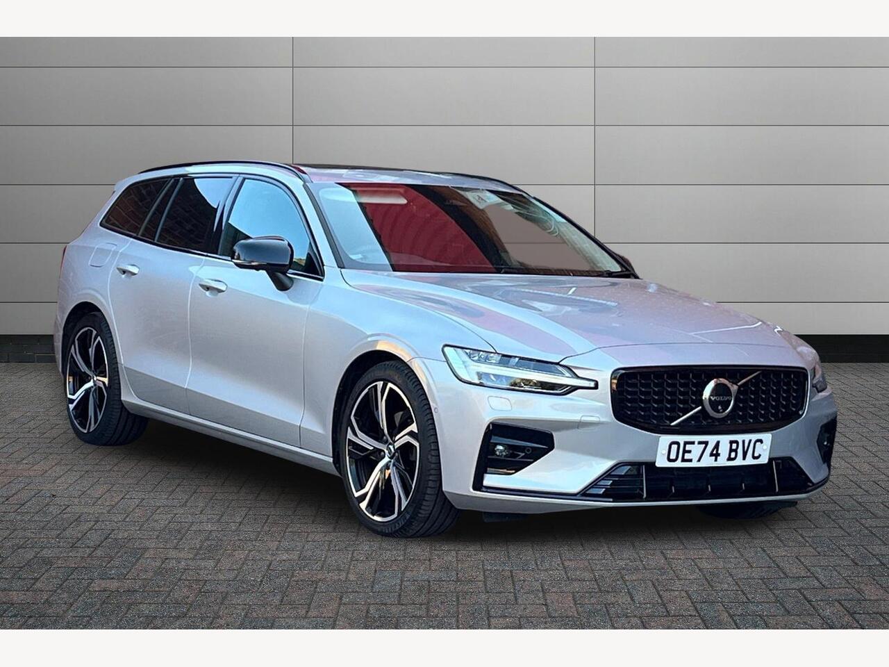Main listing image - Volvo V60