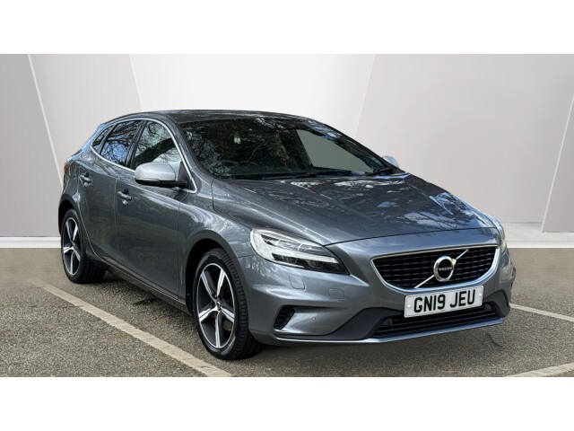 Main listing image - Volvo V40