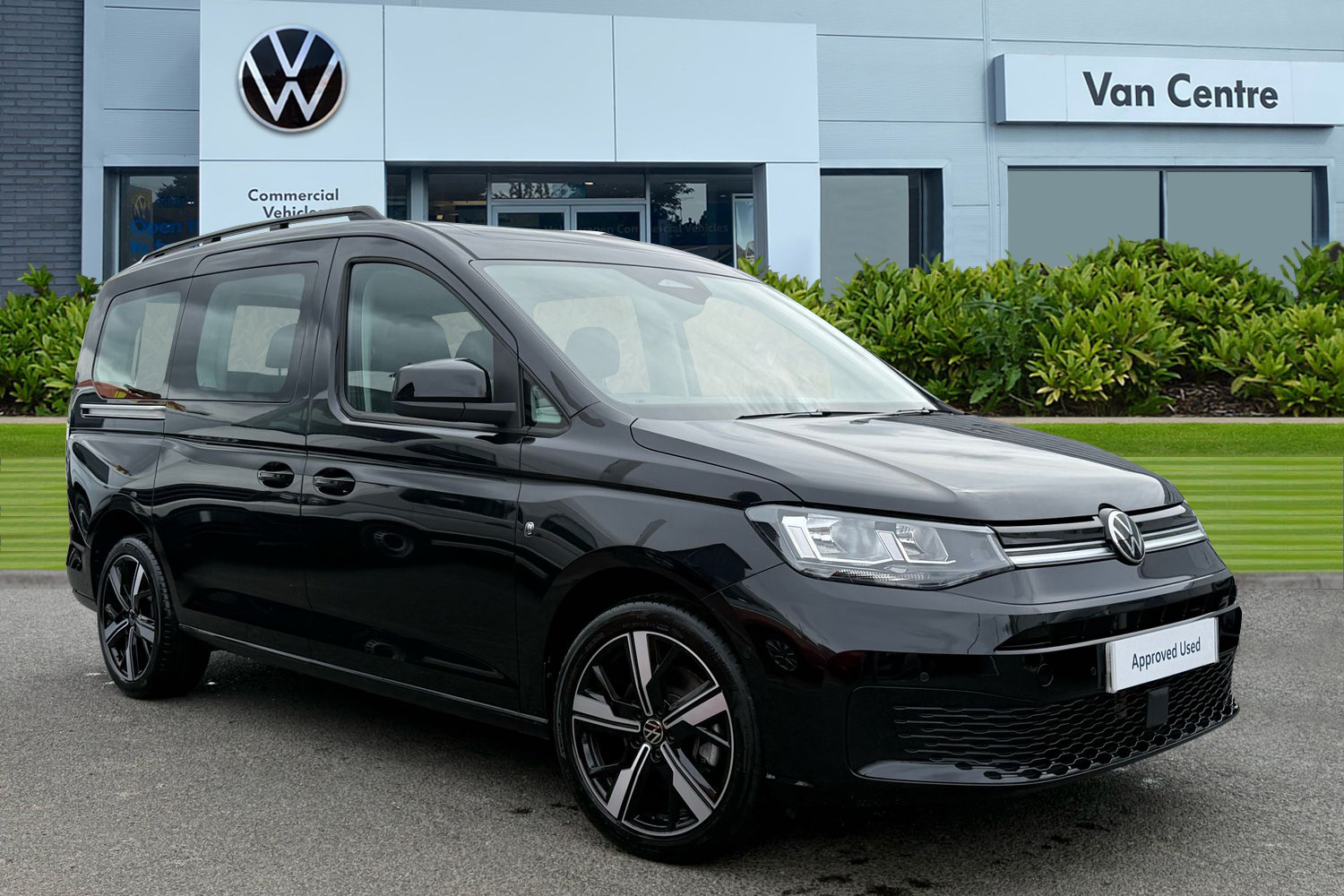 Main listing image - Volkswagen Caddy Maxi Life
