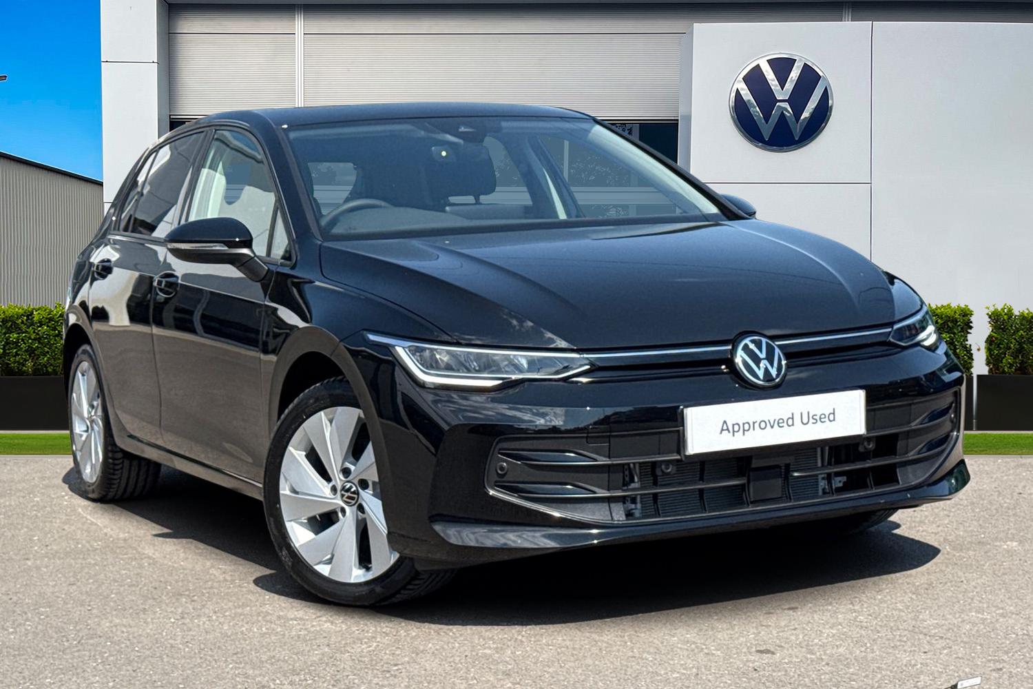 Main listing image - Volkswagen Golf