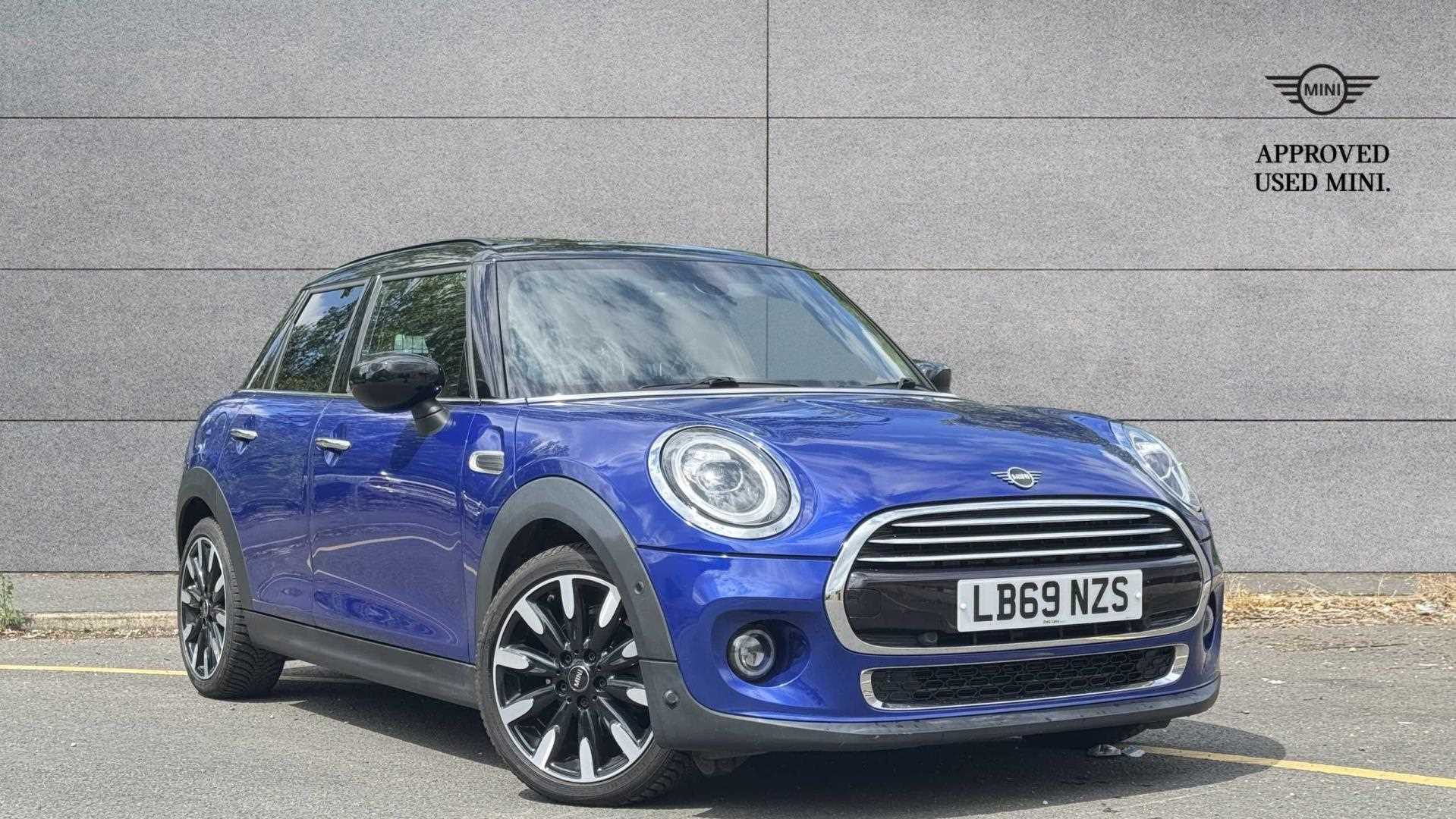Main listing image - MINI Hatchback 5dr