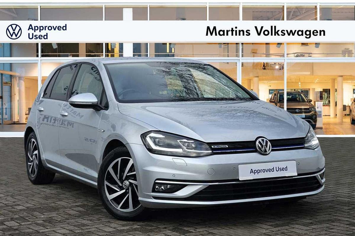 Main listing image - Volkswagen Golf