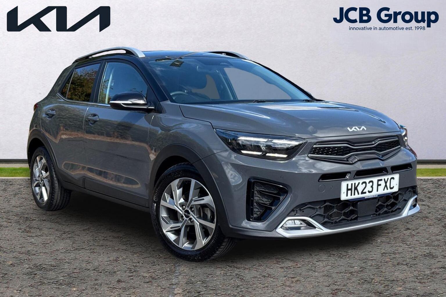 Main listing image - Kia Stonic