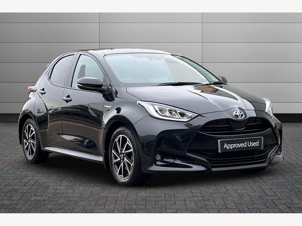 Main listing image - Toyota Yaris
