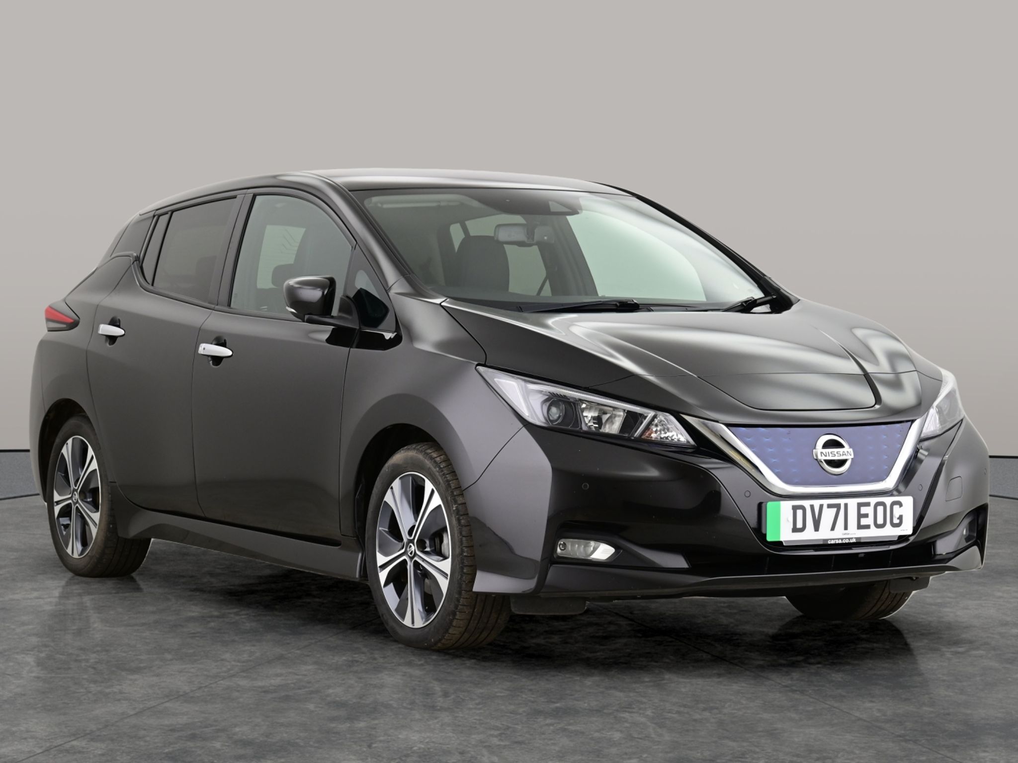 Main listing image - Nissan Leaf