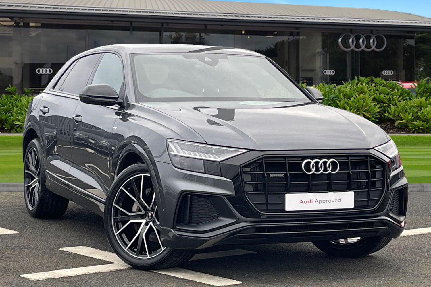 Main listing image - Audi Q8