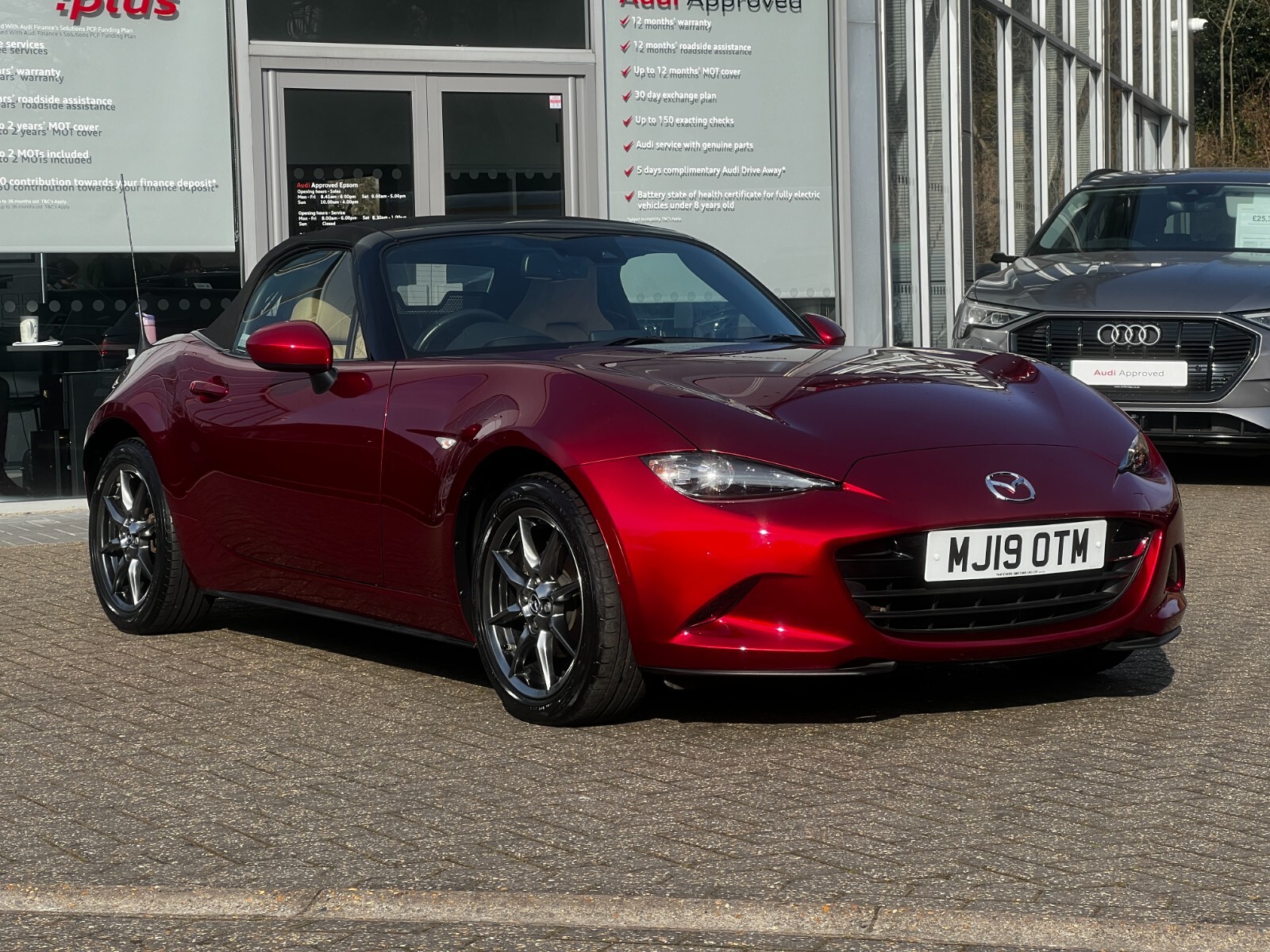 Main listing image - Mazda MX-5