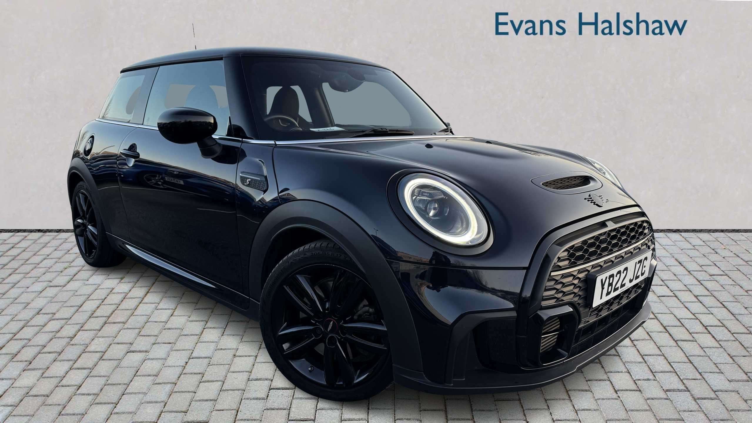 Main listing image - MINI Hatchback