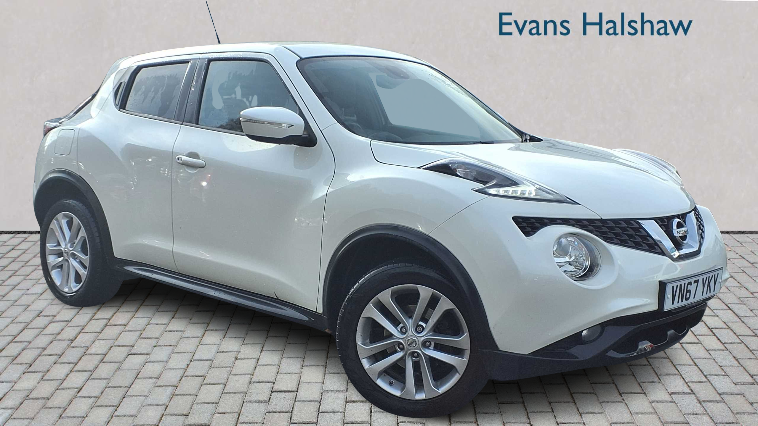 Main listing image - Nissan Juke