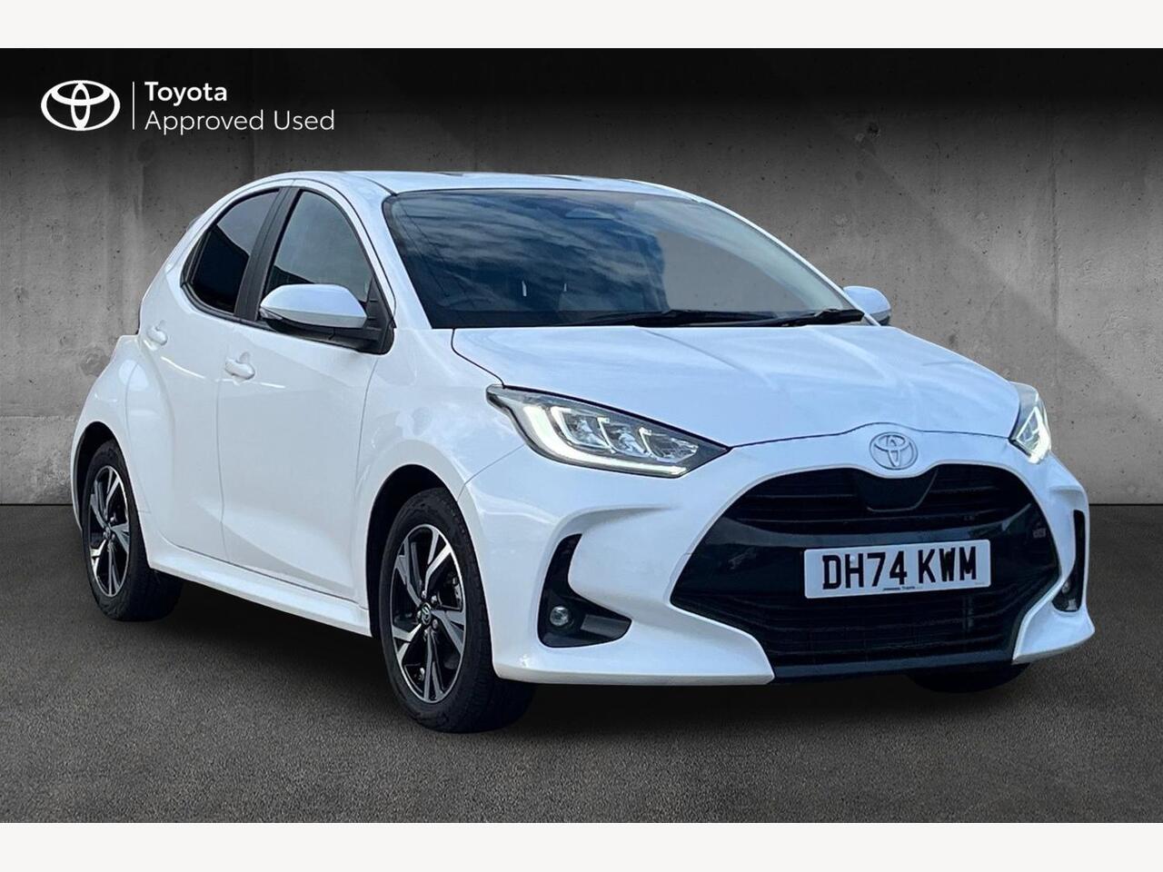 Main listing image - Toyota Yaris