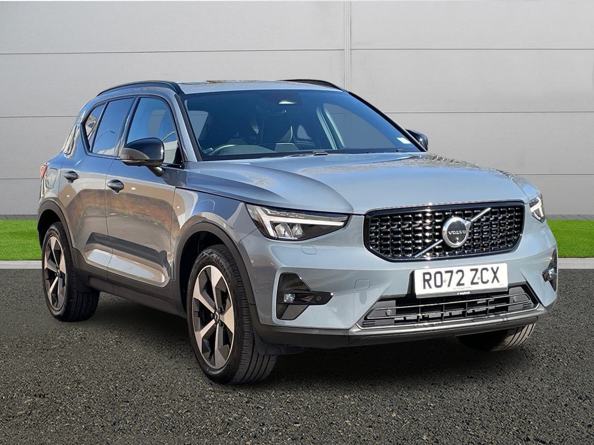 Main listing image - Volvo XC40