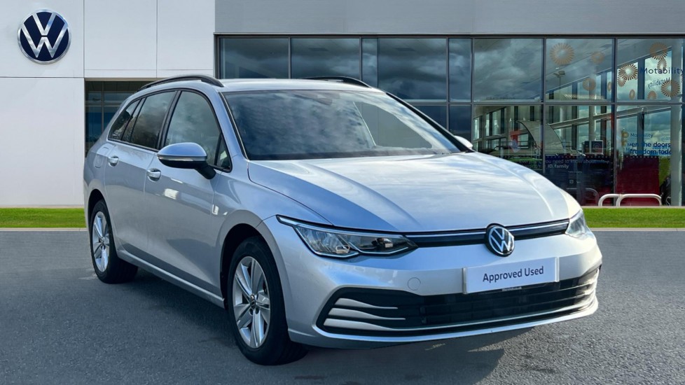 Main listing image - Volkswagen Golf Estate