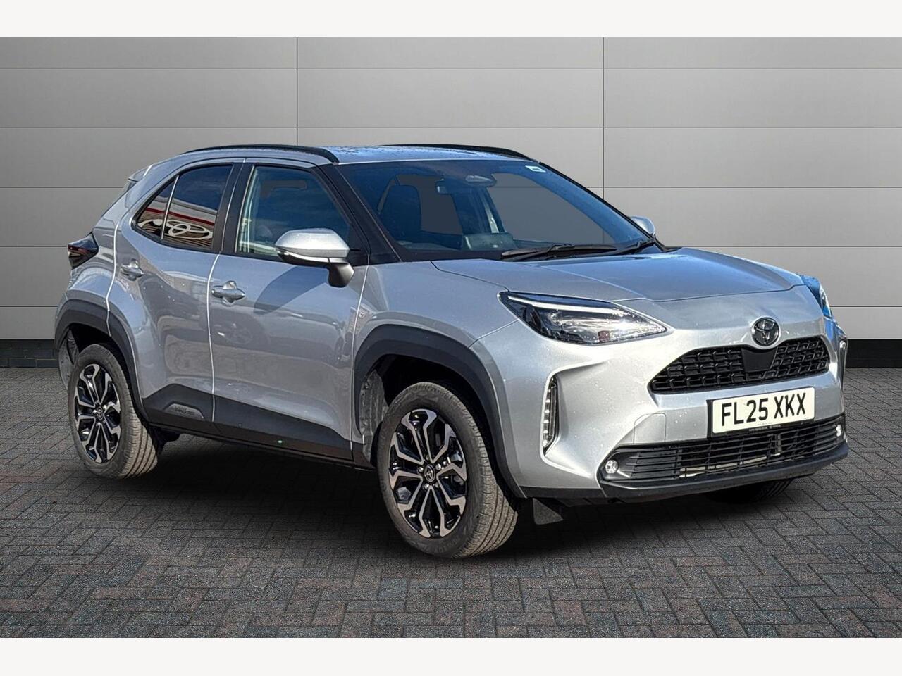 Main listing image - Toyota Yaris Cross
