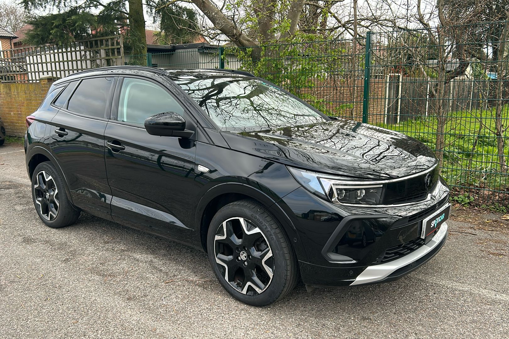 Main listing image - Vauxhall Grandland