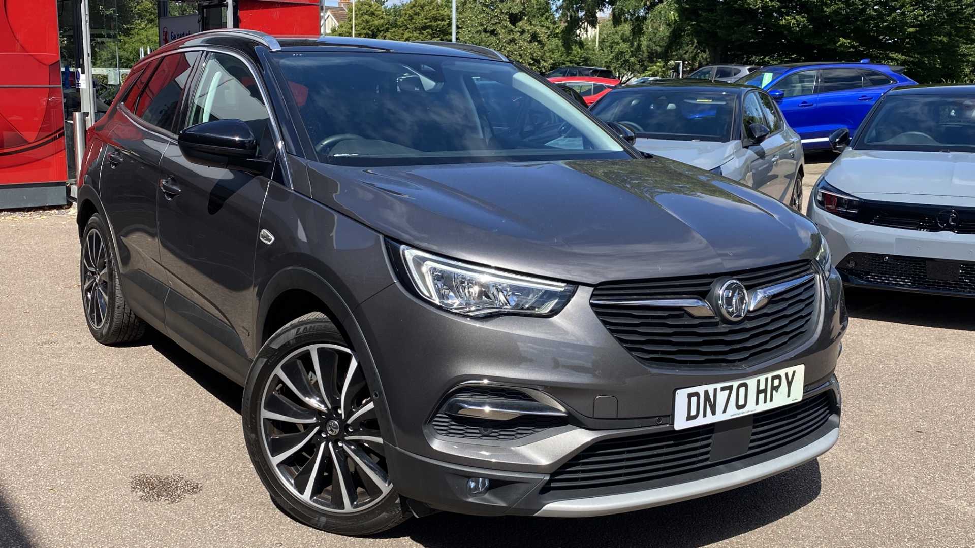 Main listing image - Vauxhall Grandland X